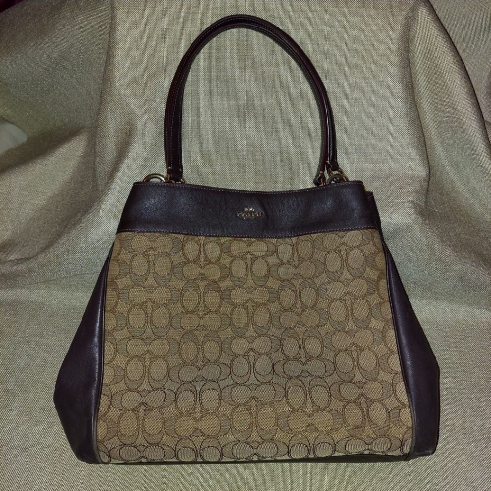Coach Lexy Shoulder Bag in Signature Jacquard Brown